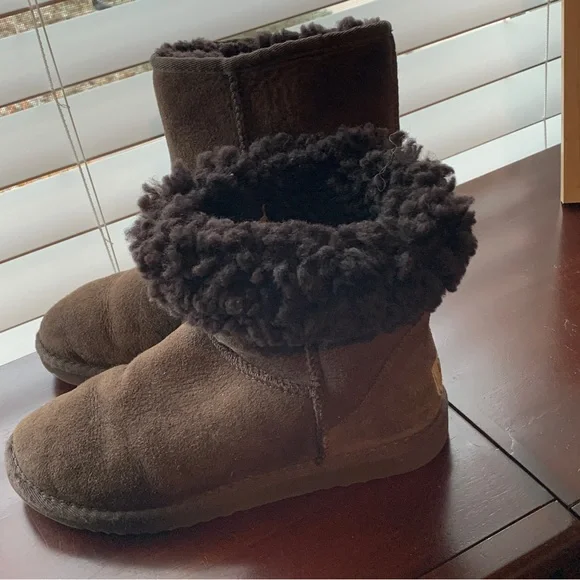 UGG Original Classic Short - Picture 5 of 7